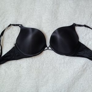 VS bombshell plunge black 34C